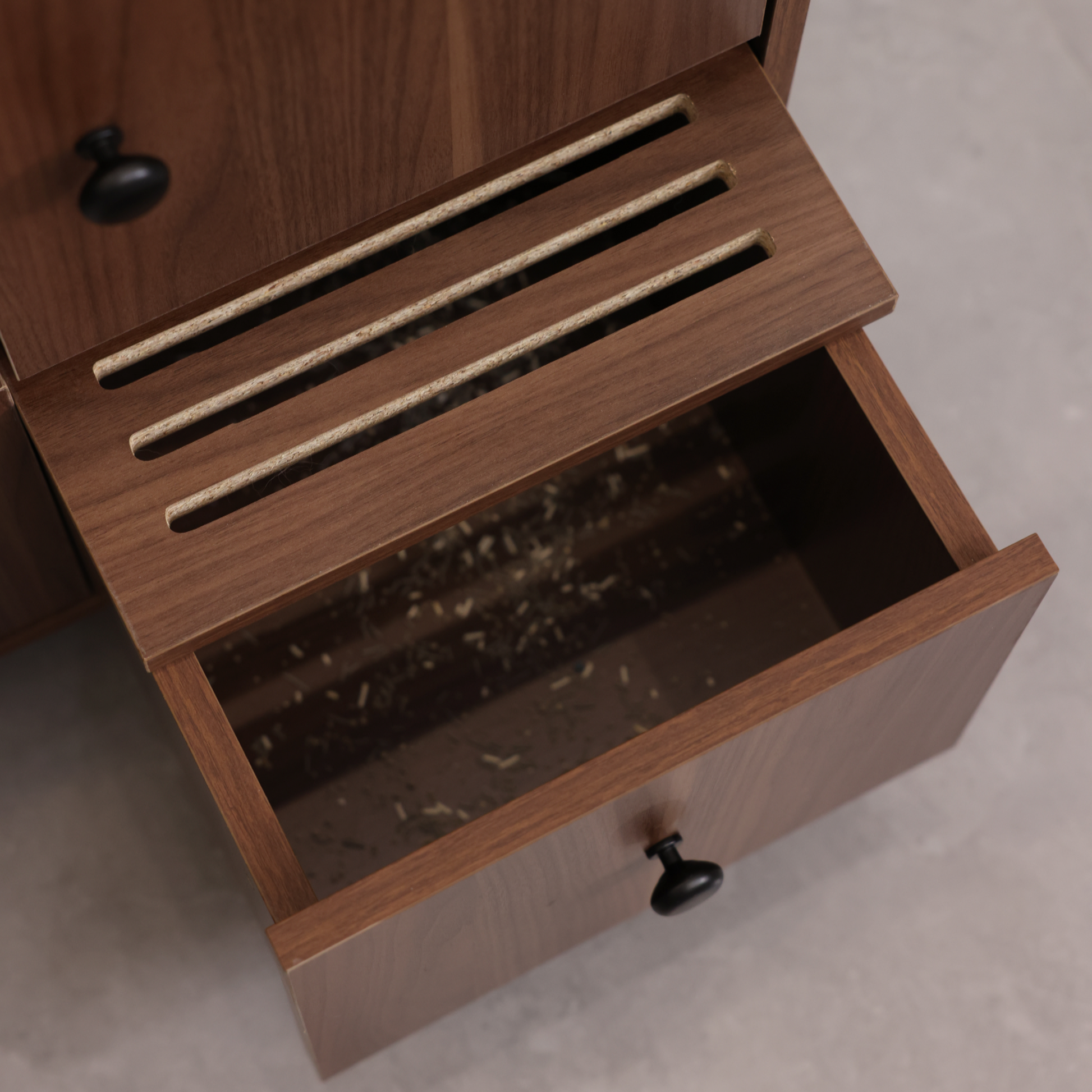 furniture that hides litter boxes