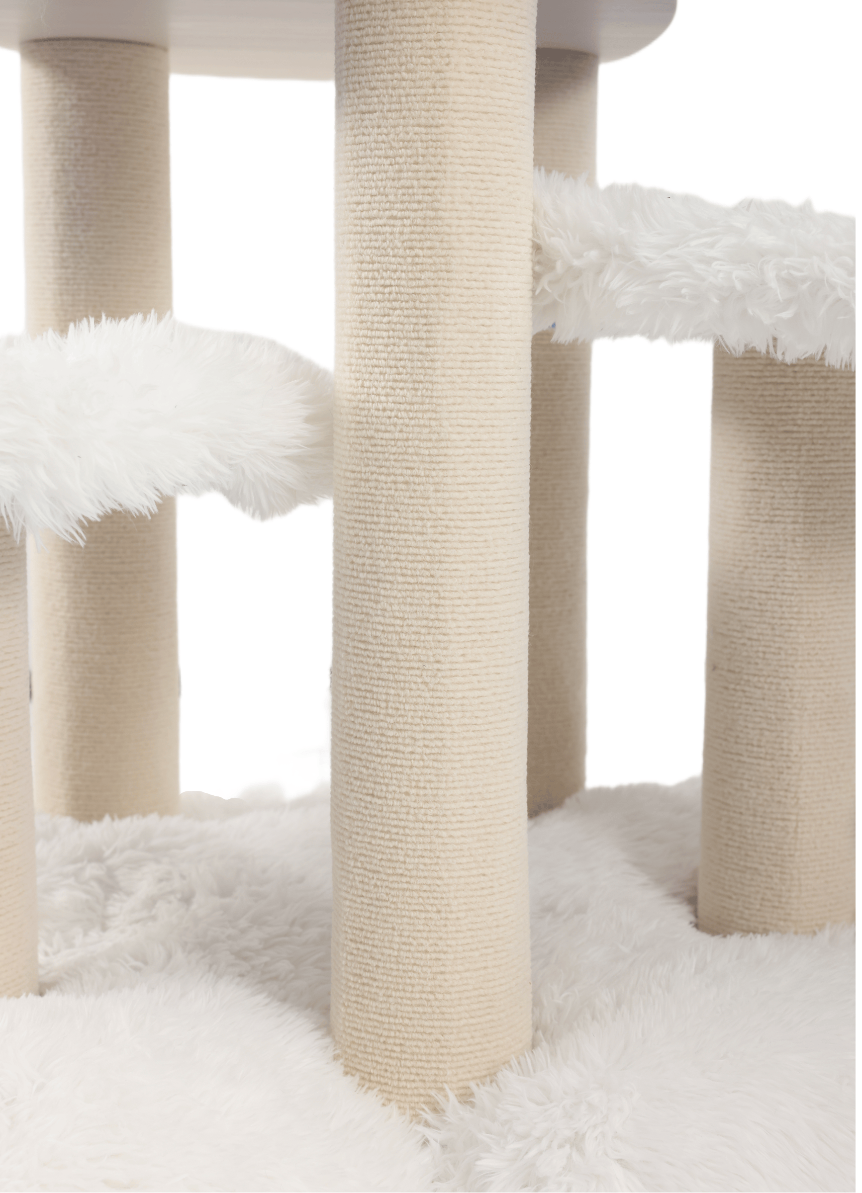Cat tower for Maine Coon. The large base makes the whole structure more stable.
