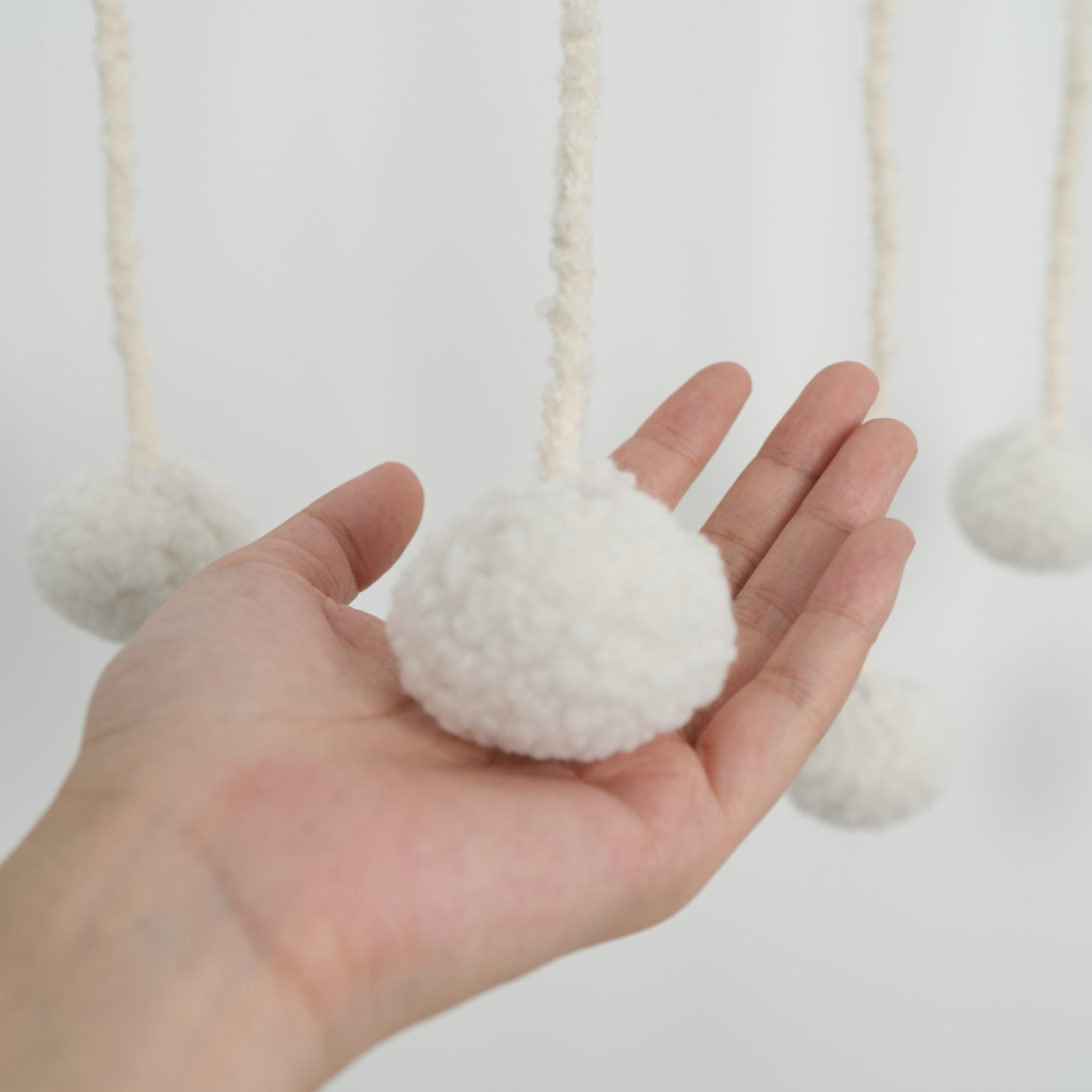 Cute and lively pom pom balls for cats