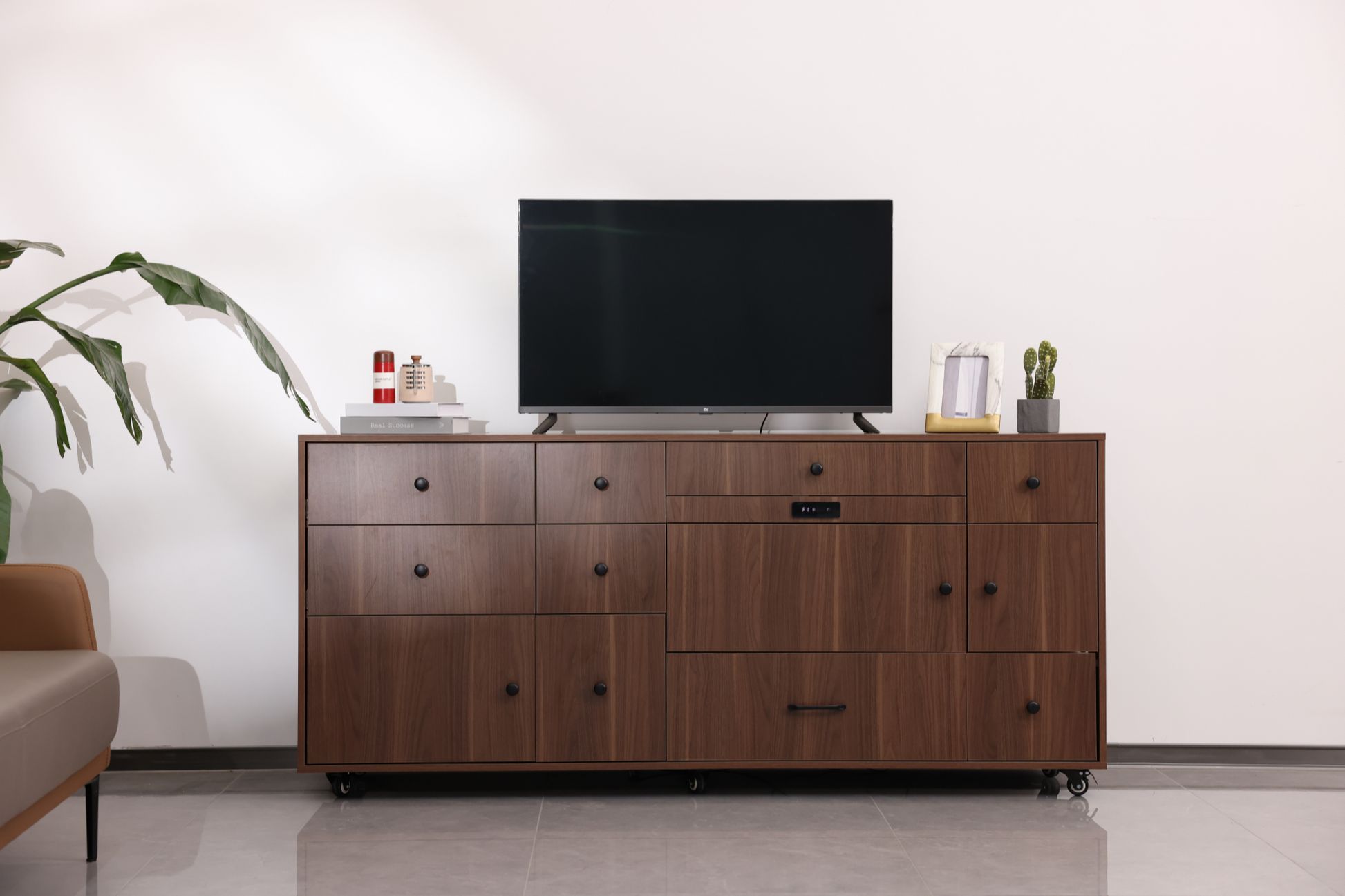 cabinet with litter box for cats