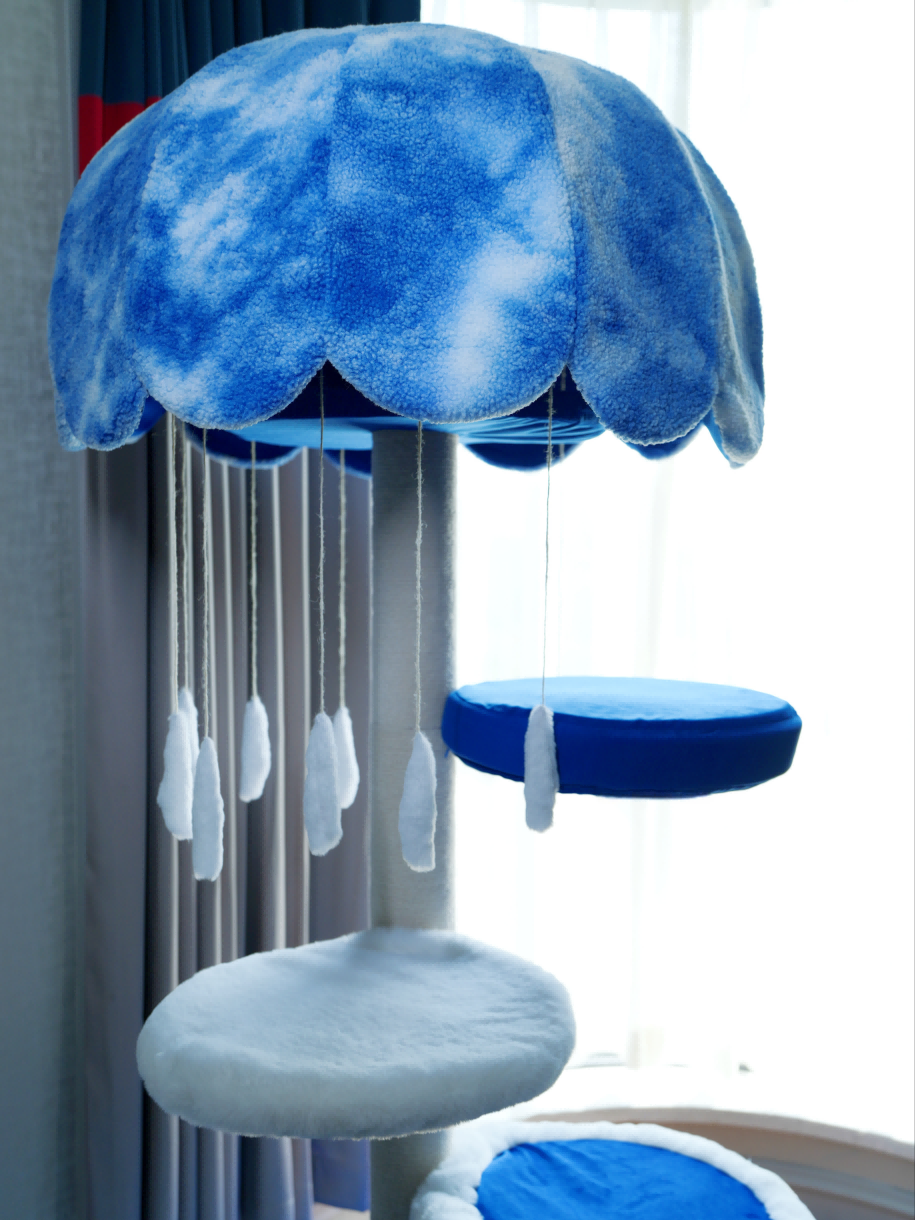 cat tree with lights